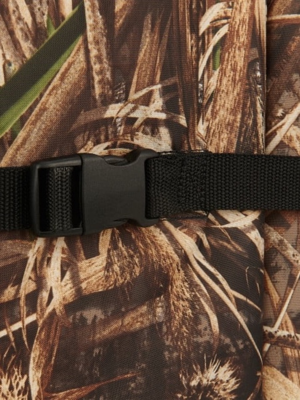 Realtree Max-5 Real Tree Floating
Vest - Picture 3 of 3